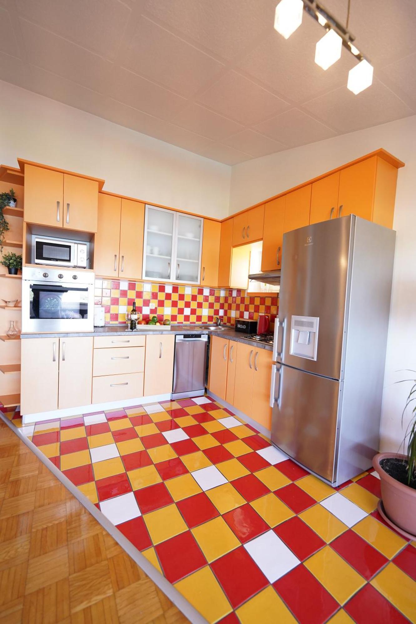 Apartments Loncar-Near Zrce Beach Novalja Bagian luar foto