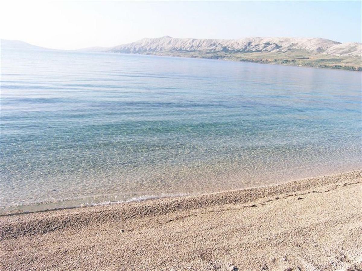 Apartments Loncar-Near Zrce Beach Novalja Bagian luar foto
